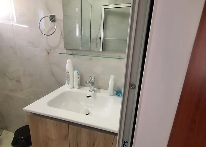 Appartamento Albania Comfort Near Center *