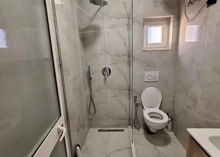 Appartamento Albania Comfort Near Center *